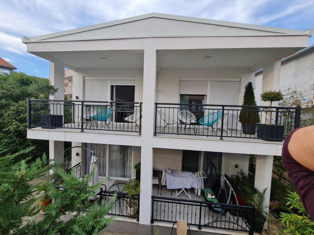 Apartments Тиват Экстерьер фото