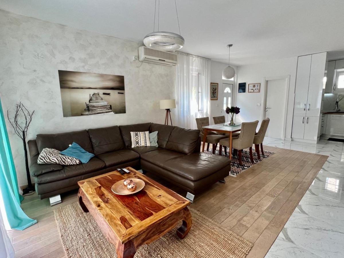 Apartments Тиват Экстерьер фото