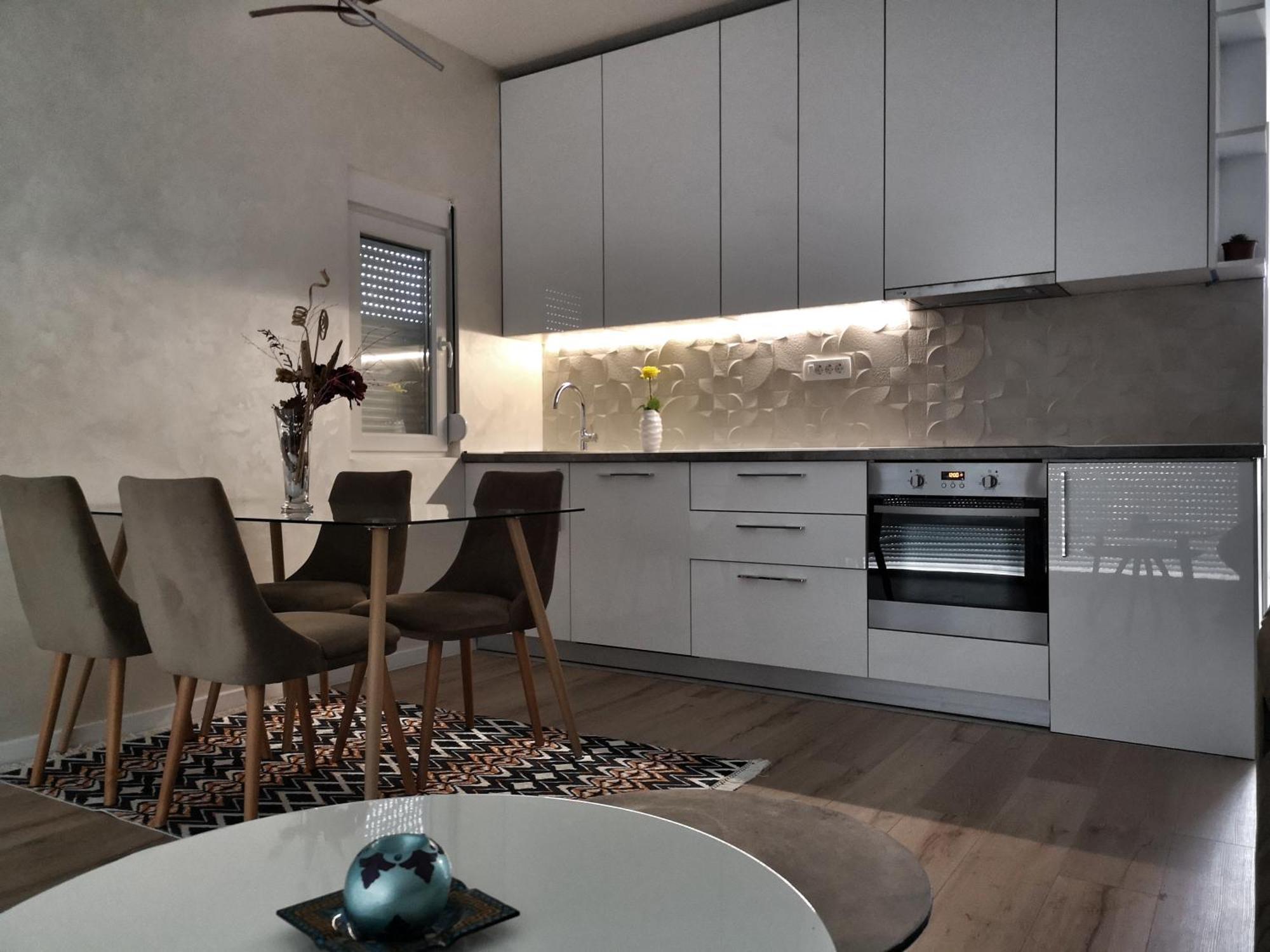 Apartments Тиват Экстерьер фото
