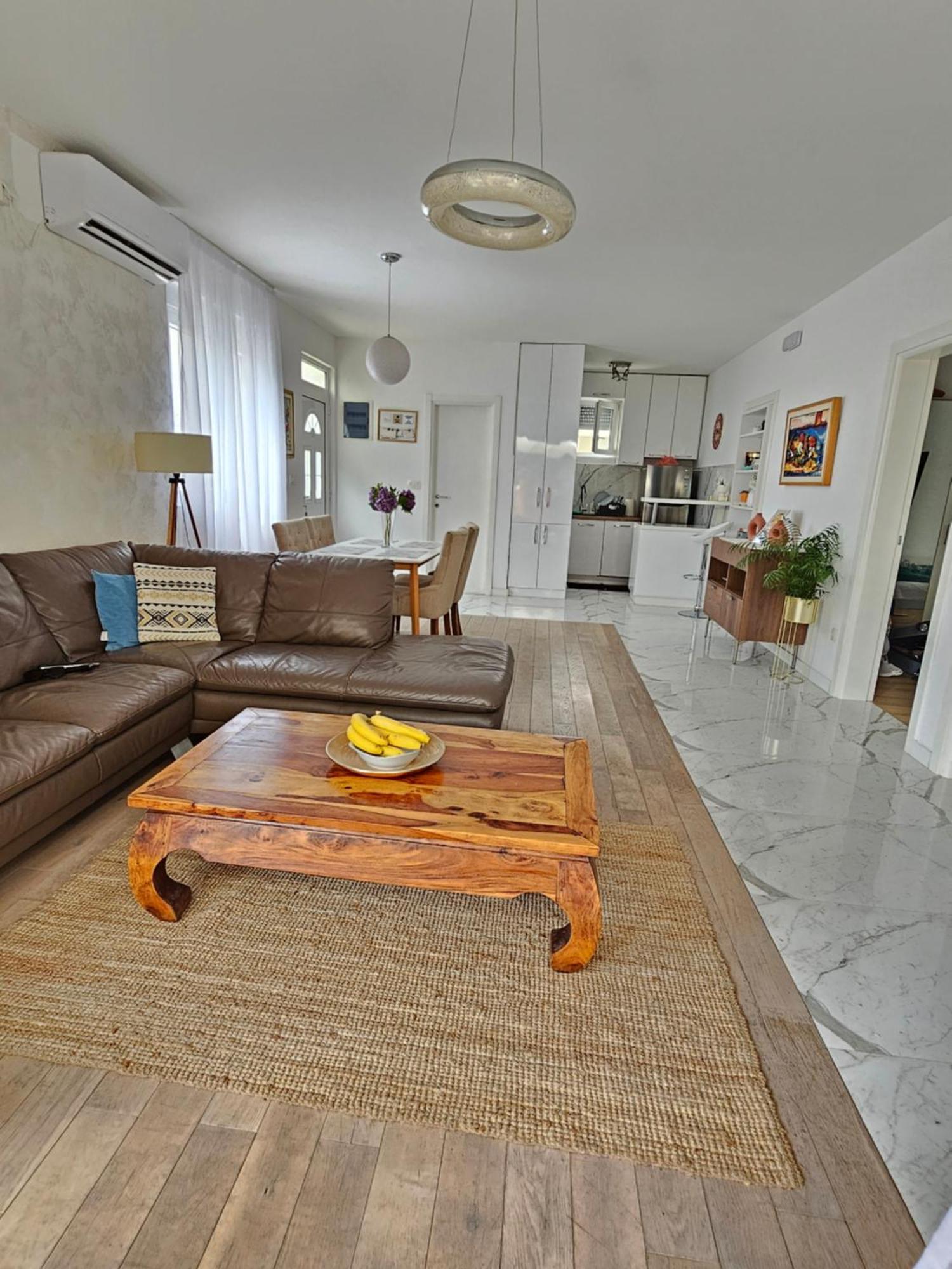 Apartments Тиват Экстерьер фото