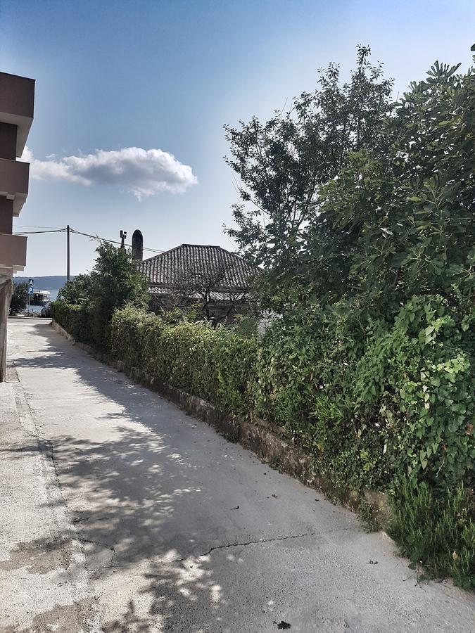 Apartments Тиват Экстерьер фото