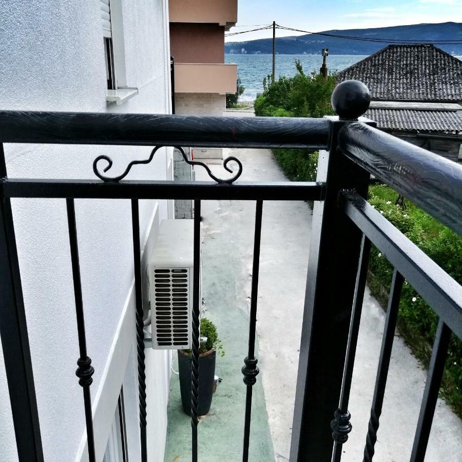 Apartments Тиват Экстерьер фото